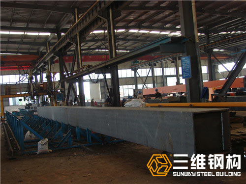 箱形柱加工--山东三维钢结构公司